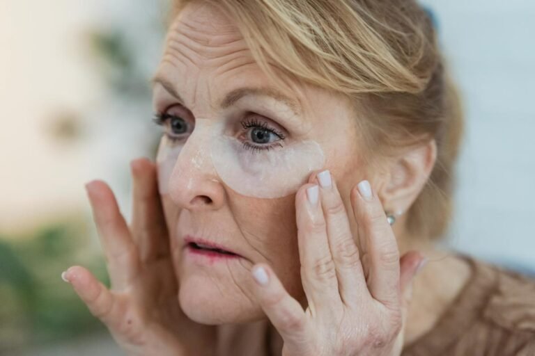 Dermatologists reveal perfect skincare routine in your 60s.