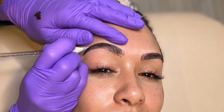 “Experts Compare Powder Brows to Microblading: Which is Right for You?”

[55 characters]