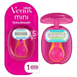 Gillette Venus Extra Smooth On The Go Razor For Women, Handle + 1 Blade Refill + 1 Travel Case, Great Addition To Your Travel Size Toiletries