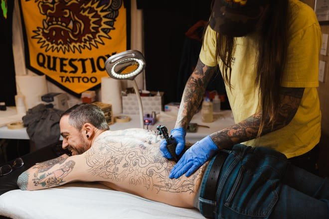 Experience the ROC City Tattoo Expo in Henrietta NY with stunning photos!