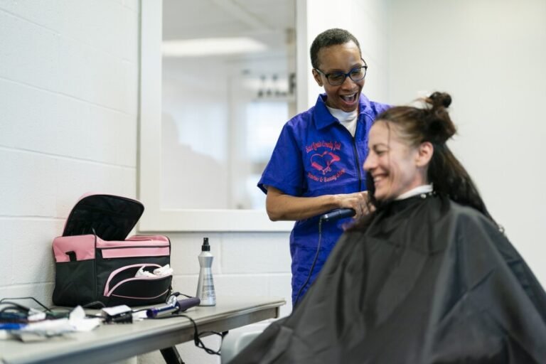 St. Louis County Jail introduces beauty shop program for female inmates